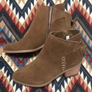 Boots - Booties - American Eagle - Brown - Size 7